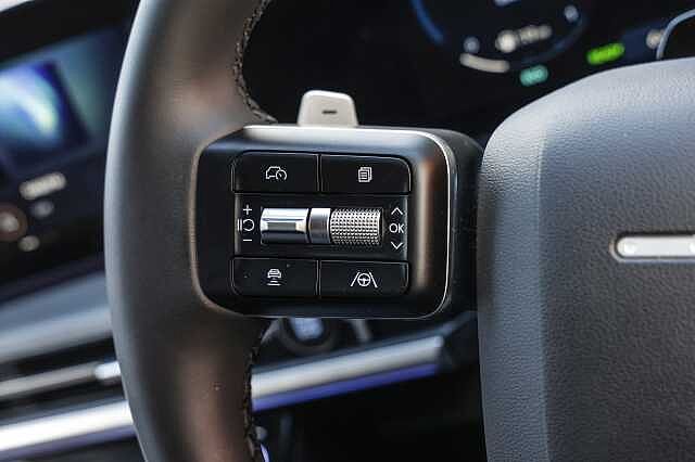 Hyundai Santa Fe Estate 1.6 TGDi Plug-in Hybrid Ultimate 5dr 4WD Auto