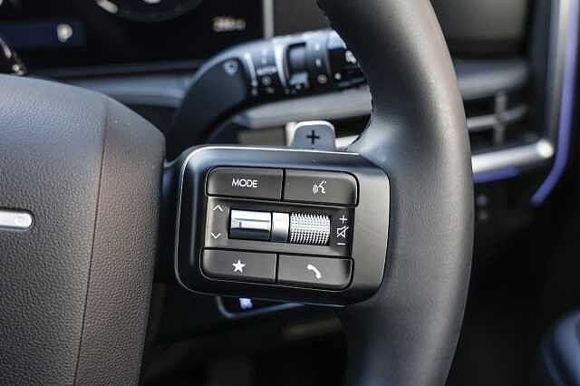 Hyundai Santa Fe Estate 1.6 TGDi Plug-in Hybrid Ultimate 5dr 4WD Auto