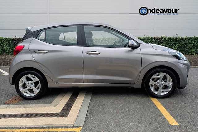 Hyundai i10 1.2 MPi SE Connect 5dr