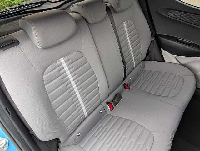 Hyundai i10 1.2 MPi Premium 5dr