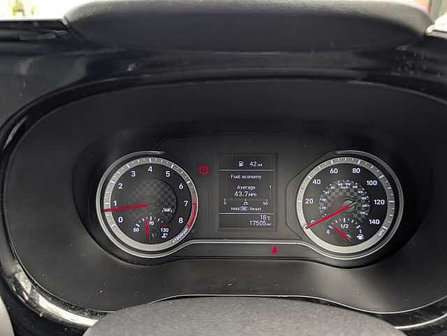 Hyundai i10 1.2 MPi Premium 5dr