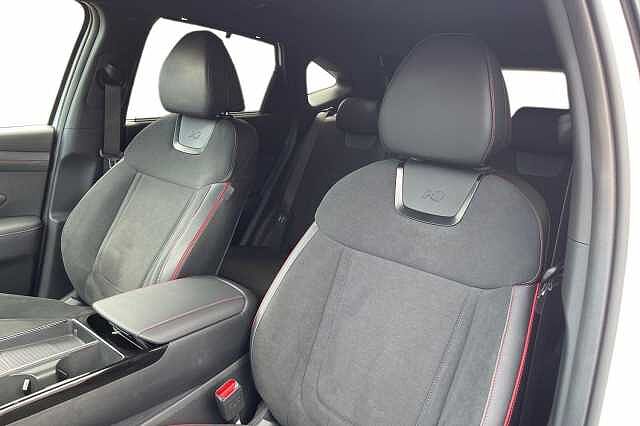 Hyundai TUCSON 1.6T Hybrid N Line 5dr Auto White