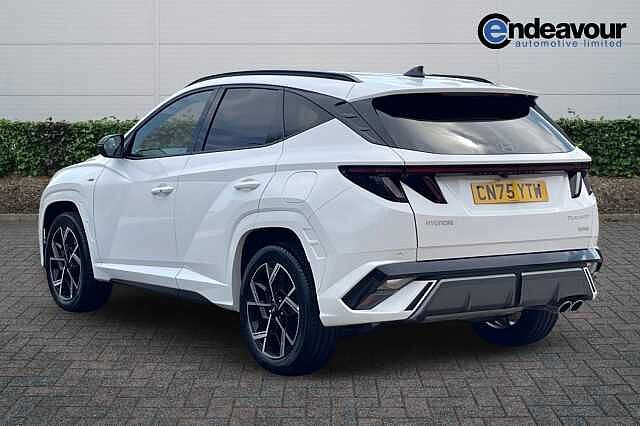 Hyundai TUCSON 1.6T Hybrid N Line 5dr Auto White