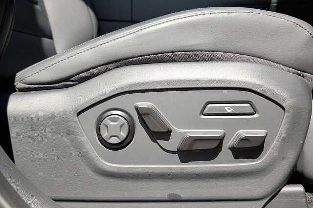 Hyundai SANTA FE 1.6 TGDi 239 Hybrid Calligraphy 5dr Auto Green