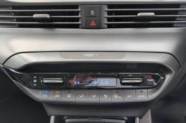 Hyundai I20 1.0T GDi 90 Tech Line 5dr DCT Green