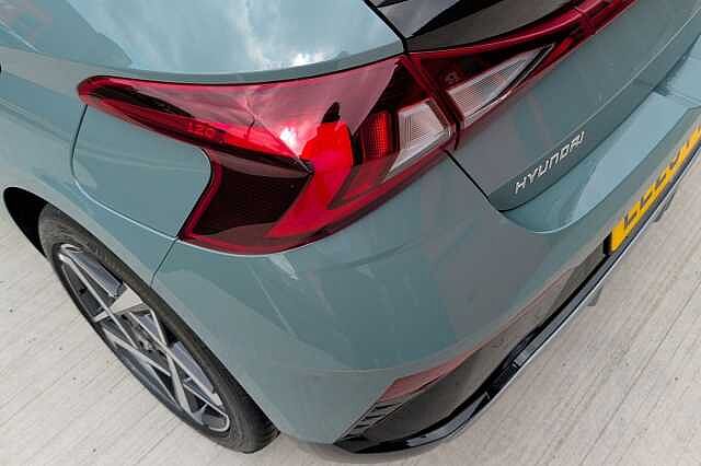 Hyundai I20 1.0T GDi 90 Tech Line 5dr DCT Green