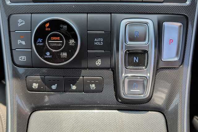 Hyundai SANTA FE 1.6 TGDi Hybrid Ultimate 5dr 4WD Auto Black