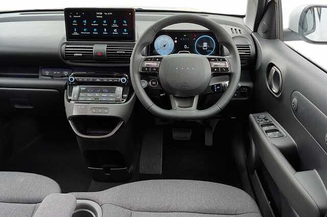 Hyundai INSTER 85kW 02 49kWh 5dr Auto White