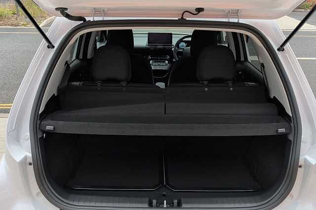 Hyundai INSTER 85kW 02 49kWh 5dr Auto White