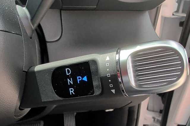 Hyundai INSTER 85kW 02 49kWh 5dr Auto White