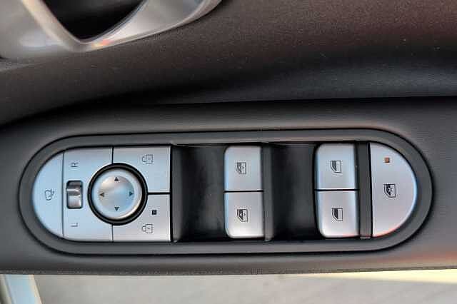 Hyundai IONIQ 5 160kW Ultimate 73 kWh 5dr Auto