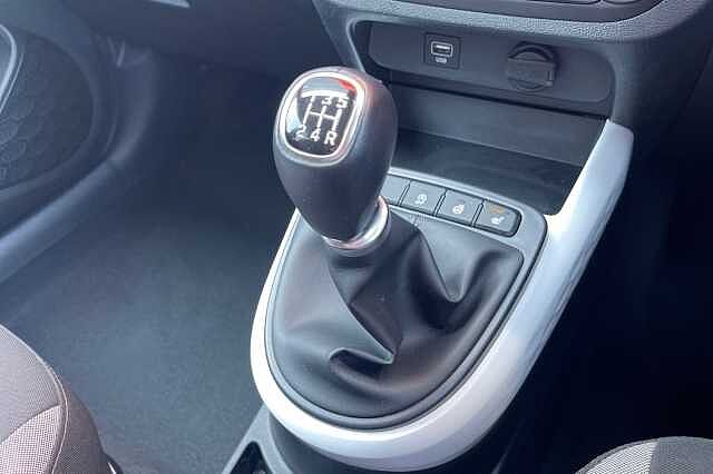 Hyundai i10 1.2 MPi Premium 5dr