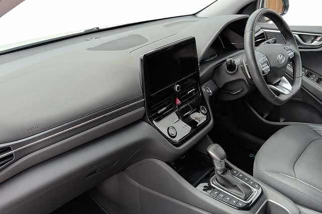 Hyundai IONIQ 1.6 GDi Plug-in Hybrid Premium SE 5dr DCT