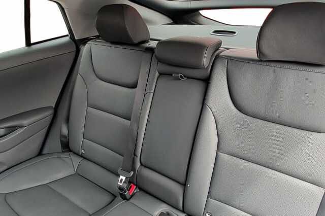 Hyundai IONIQ 1.6 GDi Plug-in Hybrid Premium SE 5dr DCT