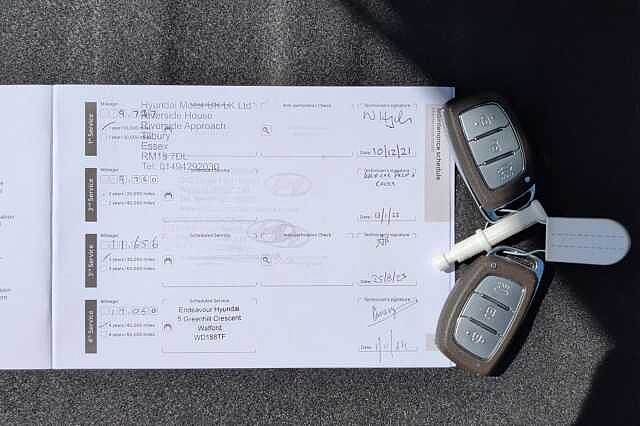 Hyundai IONIQ 1.6 GDi Hybrid Premium 5dr DCT