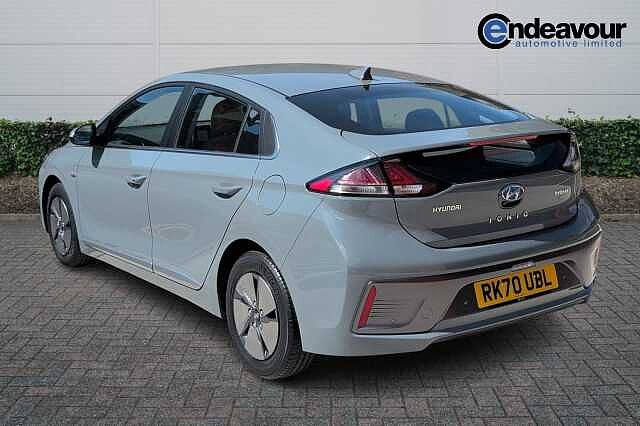Hyundai IONIQ 1.6 GDi Hybrid Premium 5dr DCT