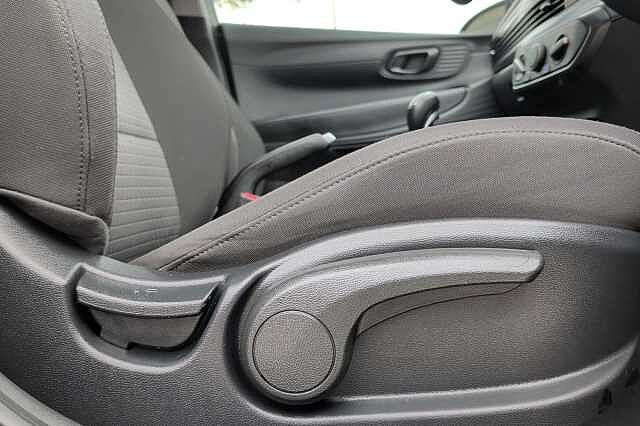Hyundai I20 1.0T GDi 48V MHD SE Connect 5dr Black