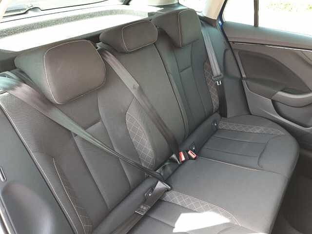 SKODA Kamiq 1.0 TSI 110 SE Drive 5dr