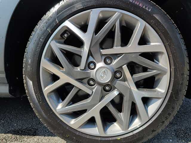 Hyundai KONA 1.6 GDi Hybrid Premium 5dr DCT Grey