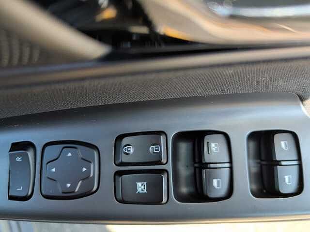 Hyundai KONA 1.6 GDi Hybrid Premium 5dr DCT Grey