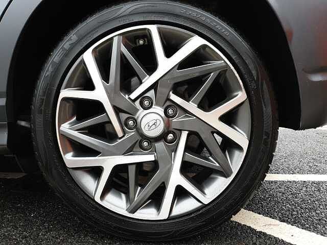 Hyundai KONA 1.6 GDi Hybrid Ultimate 5dr DCT Red