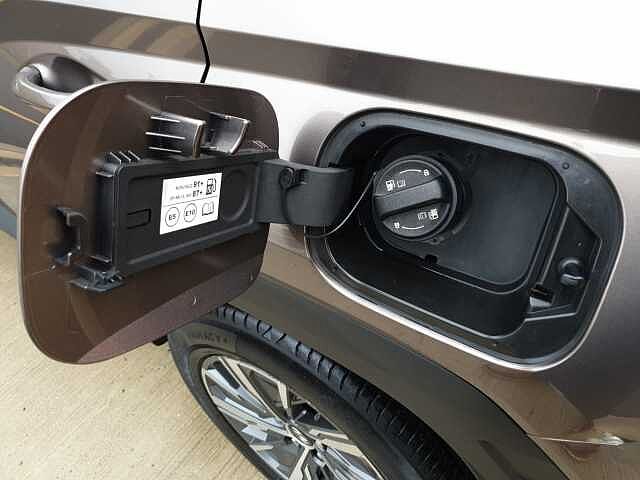 Hyundai TUCSON 1.6 TGDi Hybrid 230 SE Connect 5dr 2WD Auto Brown