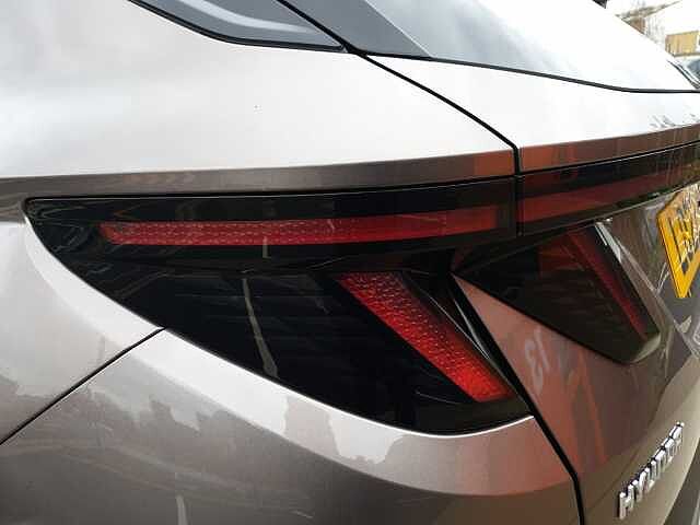 Hyundai TUCSON 1.6 TGDi Hybrid 230 SE Connect 5dr 2WD Auto Brown