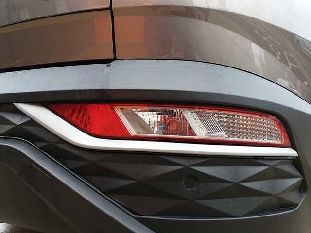 Hyundai TUCSON 1.6 TGDi Hybrid 230 SE Connect 5dr 2WD Auto Brown