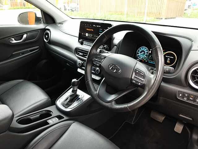 Hyundai KONA 1.6 GDi Hybrid Ultimate 5dr DCT White