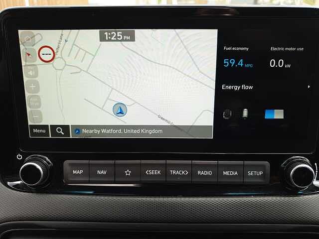 Hyundai KONA 1.6 GDi Hybrid Ultimate 5dr DCT White