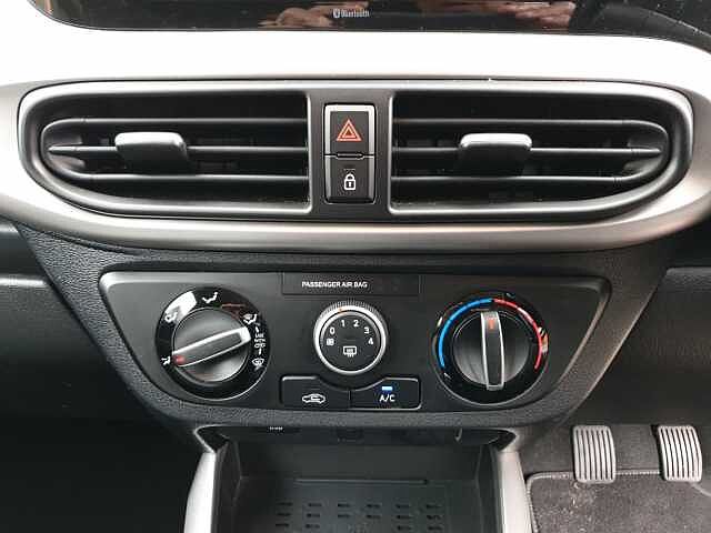 Hyundai i10 1.2 MPi Premium 5dr