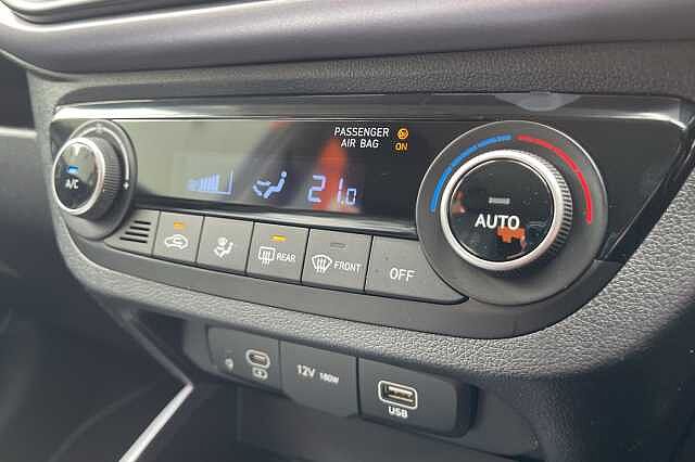Hyundai i10 1.2 [79] Premium 5dr Auto [Nav]