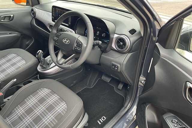 Hyundai i10 1.2 [79] Premium 5dr Auto [Nav]