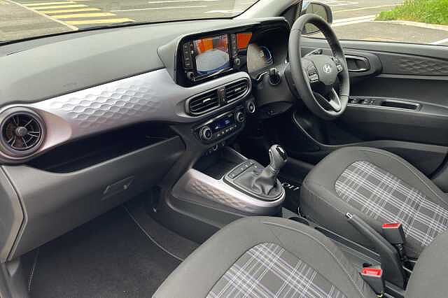 Hyundai i10 1.2 [79] Premium 5dr Auto [Nav]
