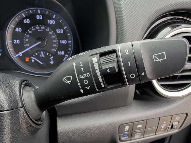 Hyundai KONA 1.6 GDi Hybrid Premium 5dr DCT