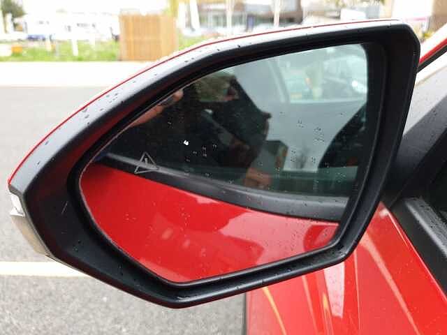 Hyundai TUCSON 1.6 TGDi Hybrid 230 Premium 5dr 2WD Auto Red