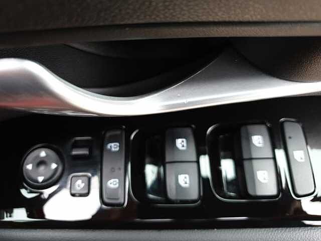 Hyundai TUCSON 1.6 TGDi Hybrid 230 Premium 5dr 2WD Auto Red