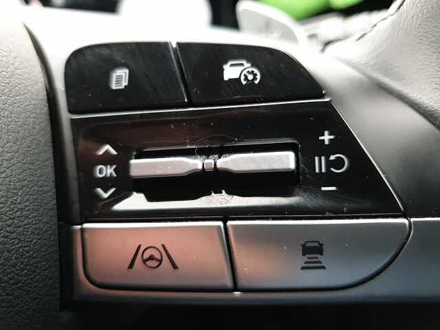 Hyundai TUCSON 1.6 TGDi Hybrid 230 Premium 5dr 2WD Auto Red