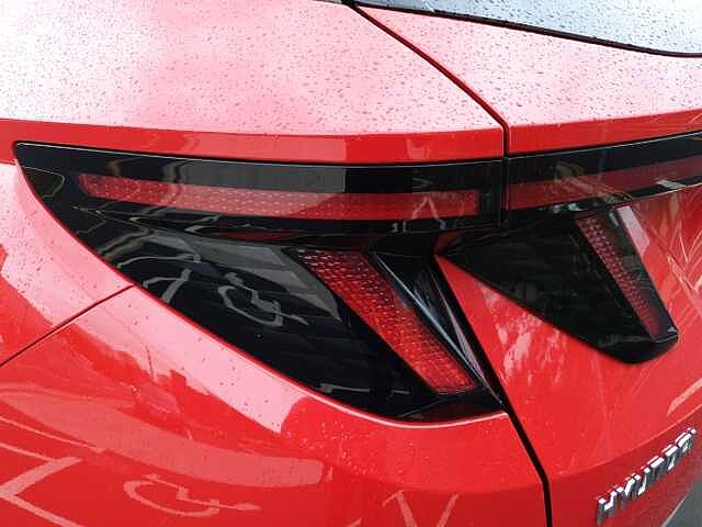 Hyundai TUCSON 1.6 TGDi Hybrid 230 Premium 5dr 2WD Auto Red
