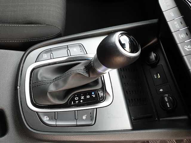 Hyundai KONA 1.6 GDi Hybrid Premium 5dr DCT Grey