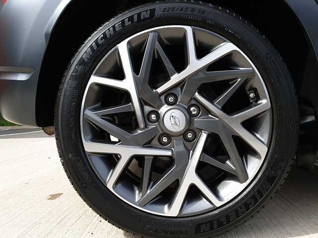 Hyundai KONA 1.6 GDi Hybrid Premium 5dr DCT Grey