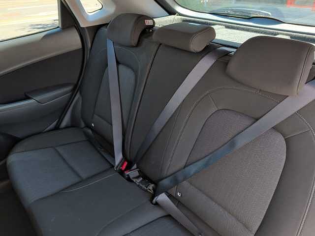 Hyundai KONA 1.6 GDi Hybrid SE Connect 5dr DCT White