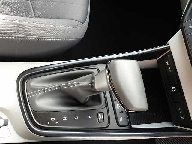 Hyundai BAYON 1.0 TGDi 48V MHEV Ultimate 5dr DCT Red