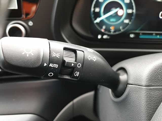 Hyundai BAYON 1.0 TGDi 48V MHEV Ultimate 5dr DCT Red