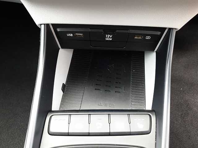 Hyundai BAYON 1.0 TGDi 48V MHEV Ultimate 5dr DCT Red