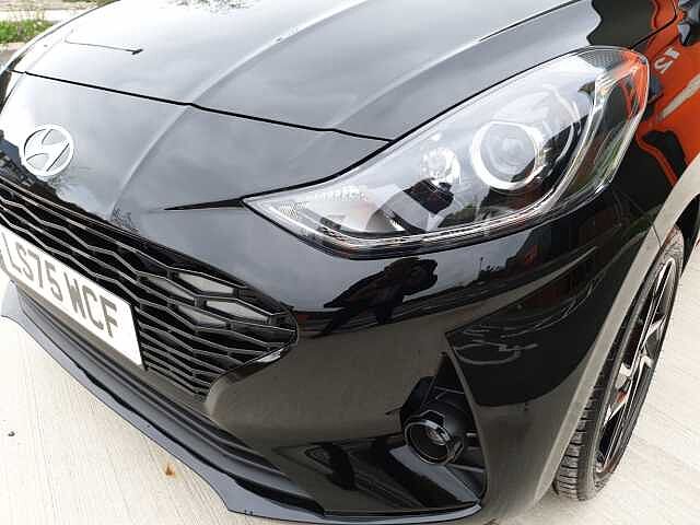 Hyundai i10 1.0 AMT. 2025MY Premium