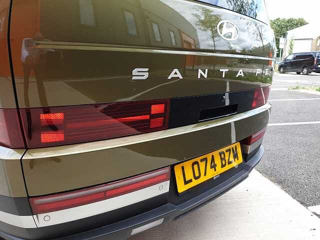 Hyundai Santa Fe Estate 1.6 TGDi Plug-in Hybrid Ultimate 5dr 4WD Auto