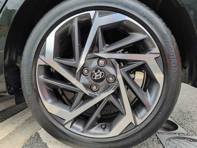 Hyundai i20 1.0T GDi 48V MHD Premium 5dr DCT