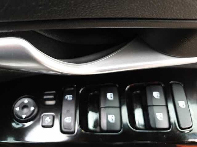 Hyundai TUCSON 1.6 TGDi Ultimate 5dr 2WD White