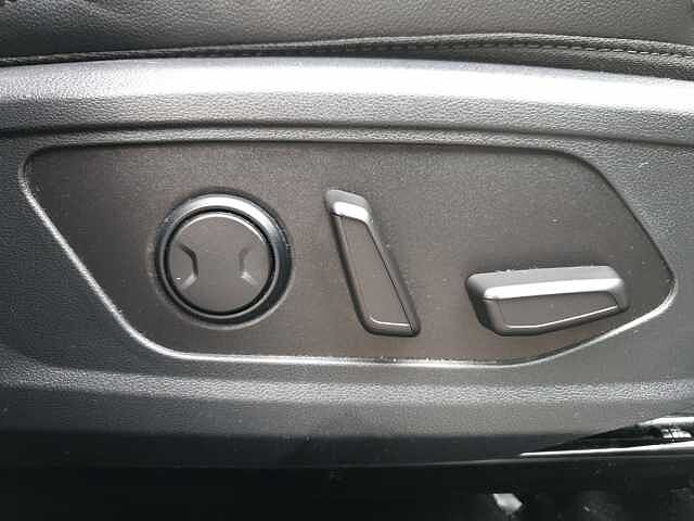 Hyundai TUCSON 1.6 TGDi Ultimate 5dr 2WD White